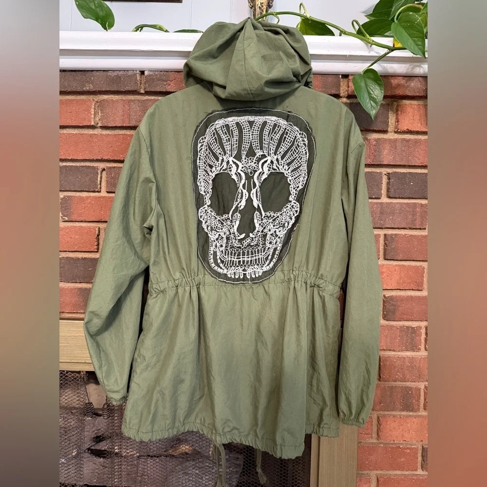#2) Lightweight Green Hooded Jacket with  Skull detail back ( armpit 22 1/2” - Picture 3 of 8